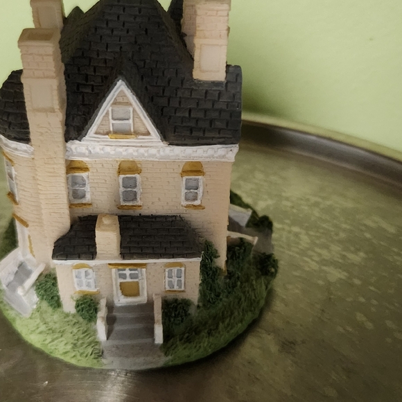 3 Piece Peebles Collection  1993 -1995 Pink House, Church  and Tobacco Barn - Picture 4 of 16